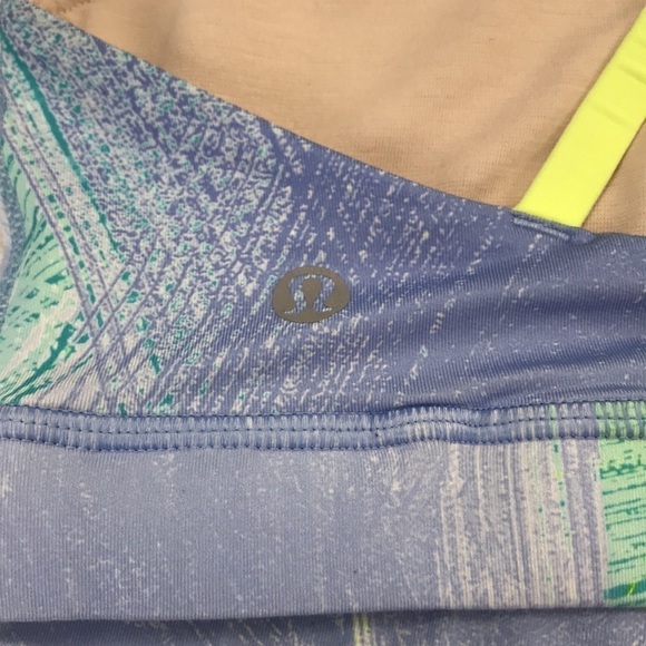 Lululemon Energy Bra Wind Chill White Lullaby - Picture 5 of 6